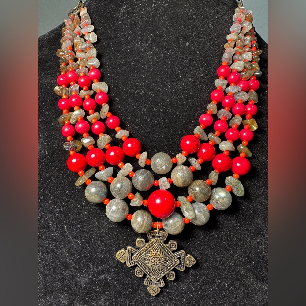 Labradorite Coral Necklace with Pendantt